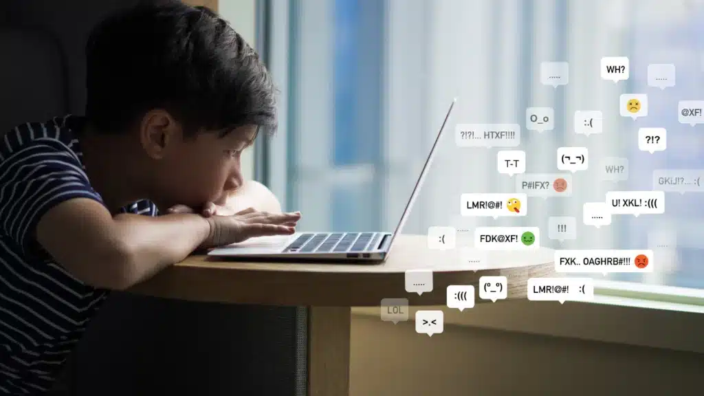 Jak rozmawiać, edukować i dbać o bezpieczeństwo młodych ludzi w Internecie
