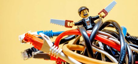 Cyfrowe odgracanie, czyli jak okiełznać nowe technologie bez przechodzenia na cyfrowy detoks