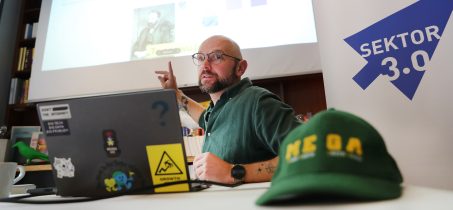 Kamil Śliwowski w trakcie Śniadania z AI Sektor 3.0 (24.09.2026 r., Wrzenie Świata, Warszawa). Fot. Karolina Szczepocka